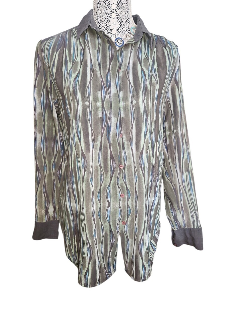 Unique Quality Button Up Top